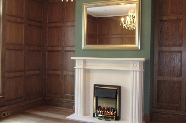 Boardroom-With-Small-Heritage-Oak-Panel-Sections