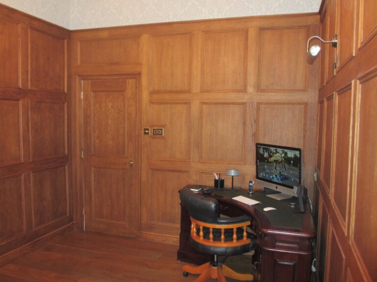 Medium Oak stain Wall Panels Picture Rail Height